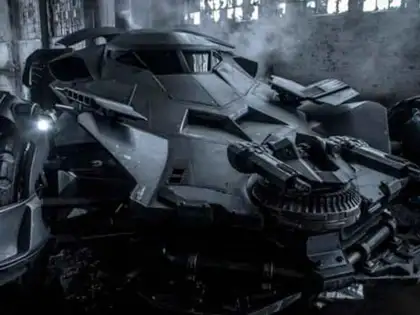 Batmobile ile Mükemmel Bir Tura Çıkmaya Ne Dersin?