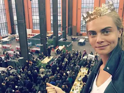 Cara Delevingne Valerian Setinden Fotoğraf Paylaştı