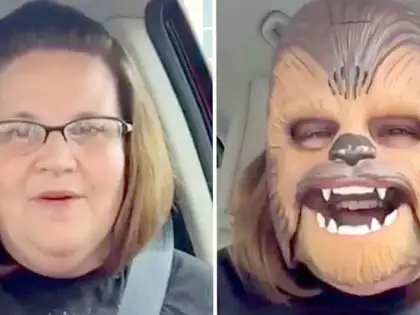 Chewbacca Maskesi ile Facebook Canlı Yayın Rekoru Kıran Kadın