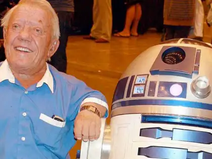 R2-D2'yu Canlandıran Kenny Baker Vefat Etti