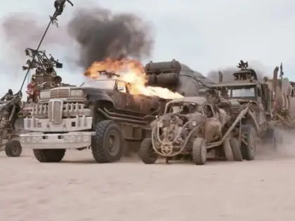 Mad Max: Fury Road'un Çarpışma ve Patlama Sahneleri