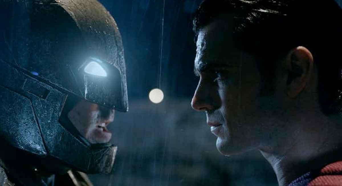 Batman v Superman'den Yeni Trailer Geldi