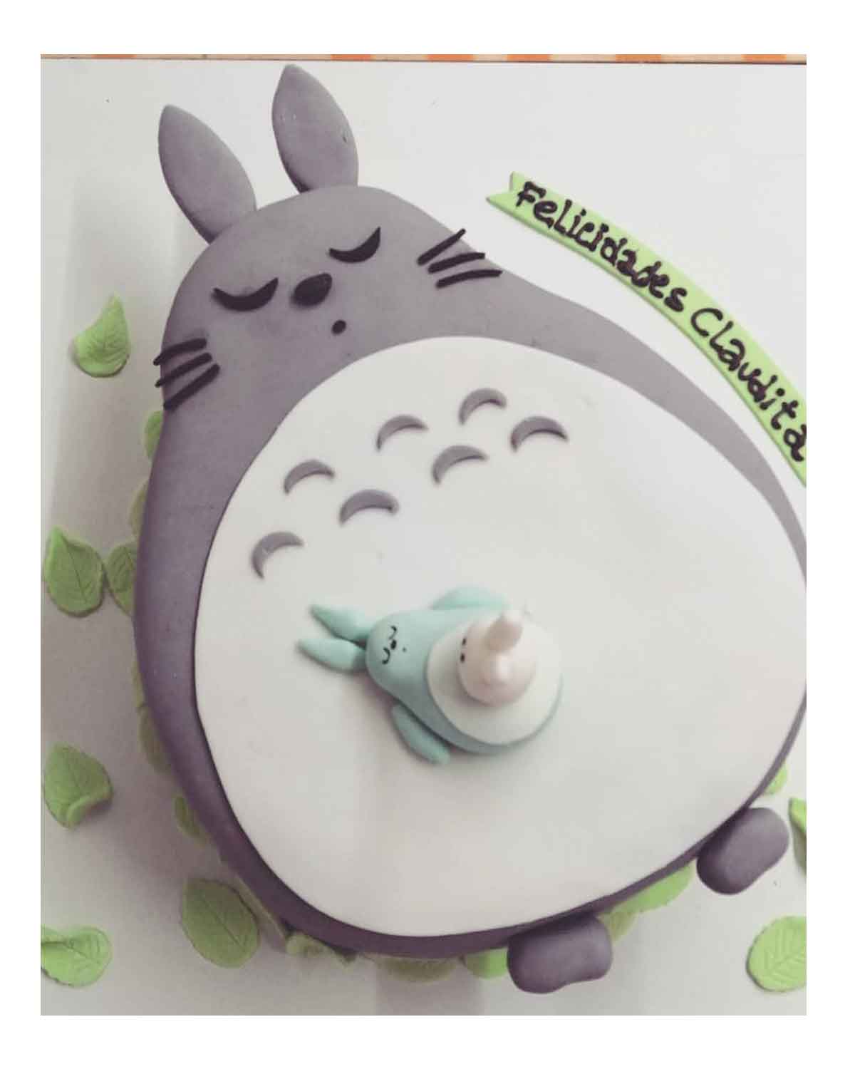 İşte Totoro ile Yapılan 23 Müthiş Doğum Günü Pastası