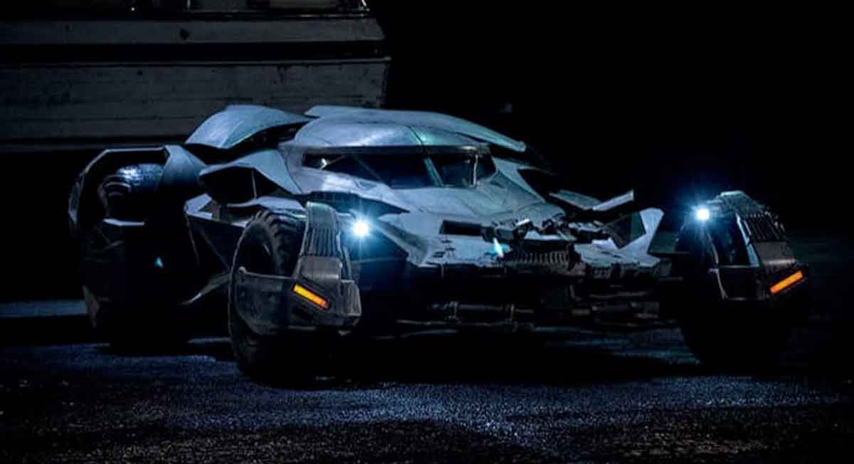 Batmobile Görücüye Çıktı