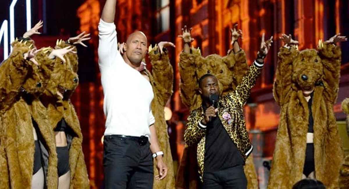 Dwayne Johnson ve Kevin Hart Jumanji'de Rol Alacak